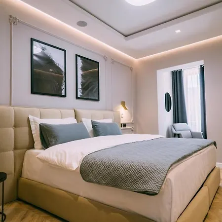 Stela Center Hotel
