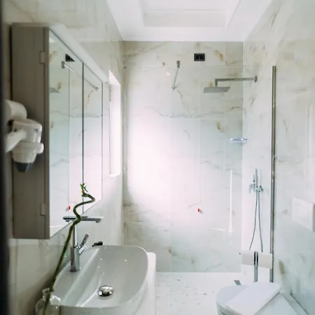Отель Stela Center 4*