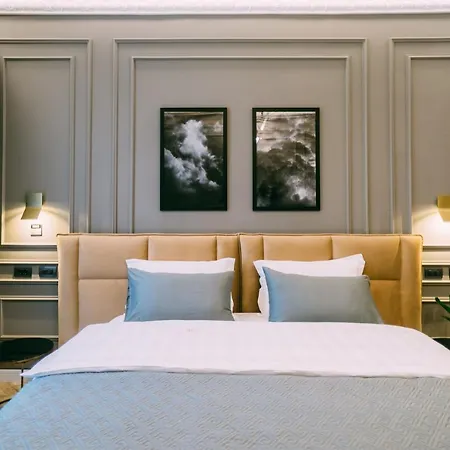 Ξενοδοχείο Stela Center 4*