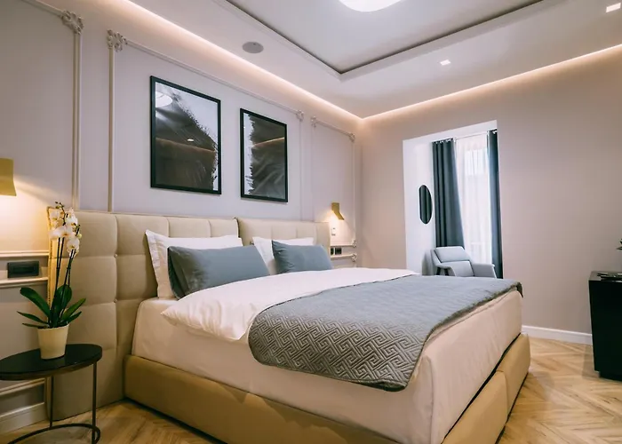 Stela Center Hotel