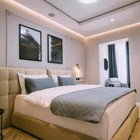 Stela Center Hotel