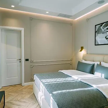 Hotel Stela Center
