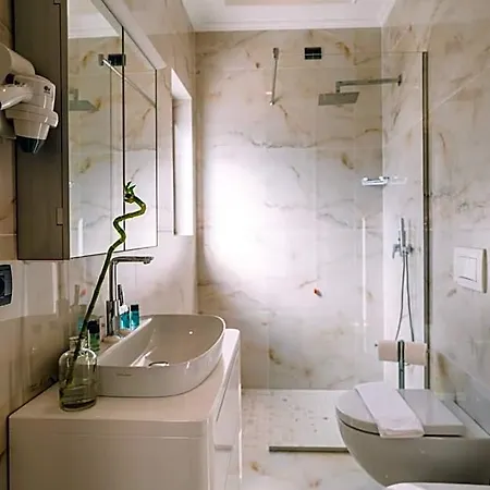Stela Center 4* Tirana
